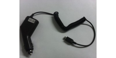 Cargador de auto generico V8